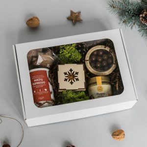 Kalėdinė dovanų dėžutė